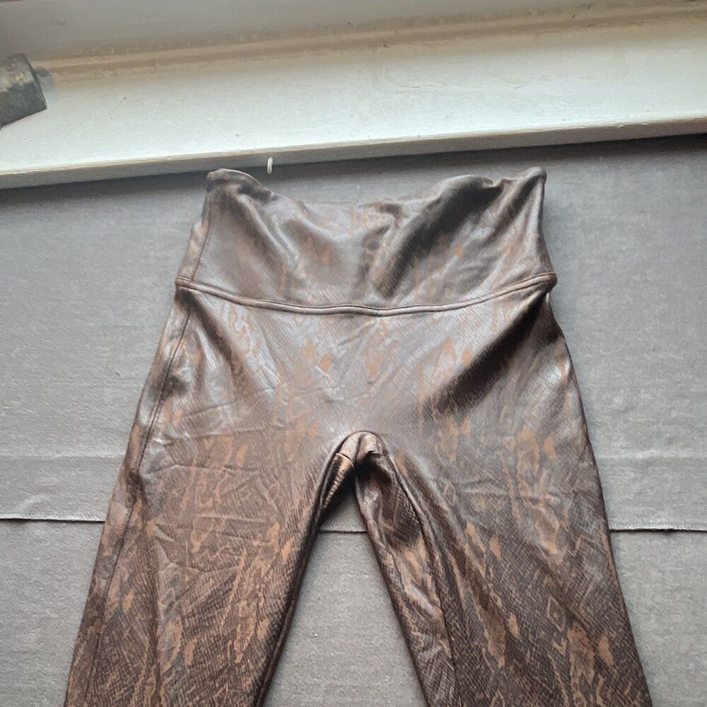 SPANX Faux Leather Women's Snakeskin Ankle Leggings Brown Black Size M